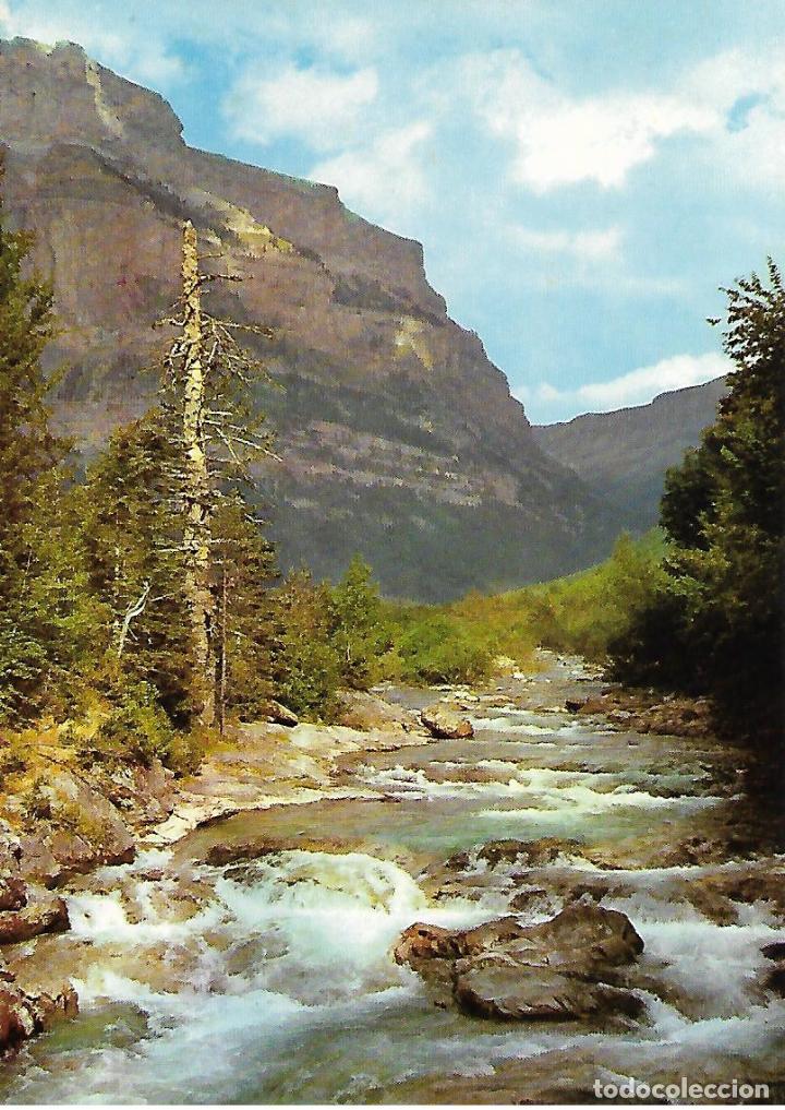 Postales: PARQUE NACIONAL DE ORDESA (Rio Arazas, al fondo Circo de Soaso)