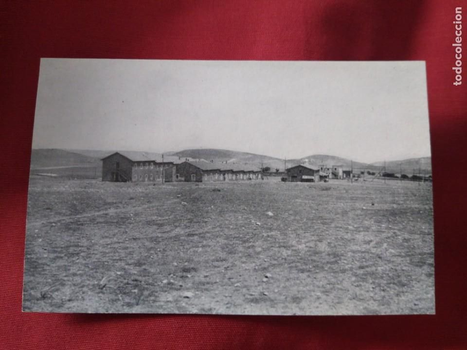 Postales: Ojos negros. Viviendas de los mineros. Cartela pegada en el reverso.
