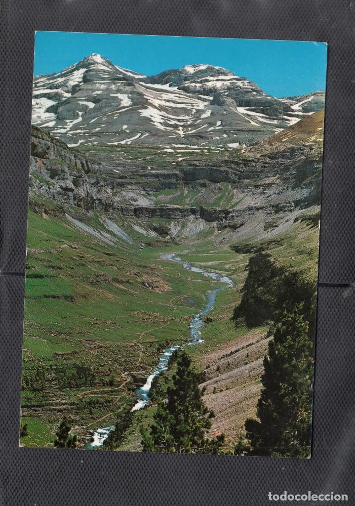 Postales: N&ordm; 20 - ORDESA. PARQUE NACIONAL. GRADAS Y CIRCO DE SOASO. AL FONDO CILINDRO-MONTE P&Eacute;RDIDO Y TORRE DE
