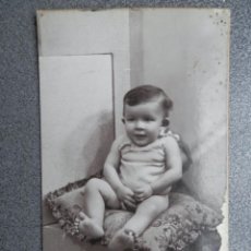 Postales: ZARAGOZA FOTÓGRAFO DEL CARMEN AÑO 1943 FOTO TAMAÑO POSTAL DE NIÑO. Lote 223153952