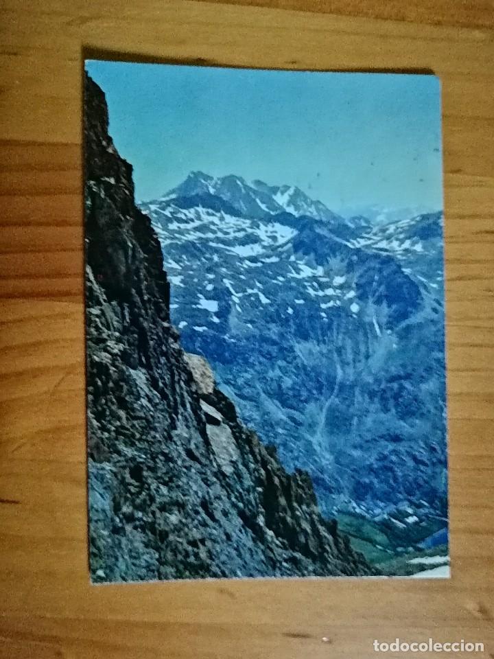 Postales: POSTAL - BALNEARIO DE PANTICOSA (HUESCA) - AL FONDO MACIZO DEL VIG&Ntilde;EMALE.