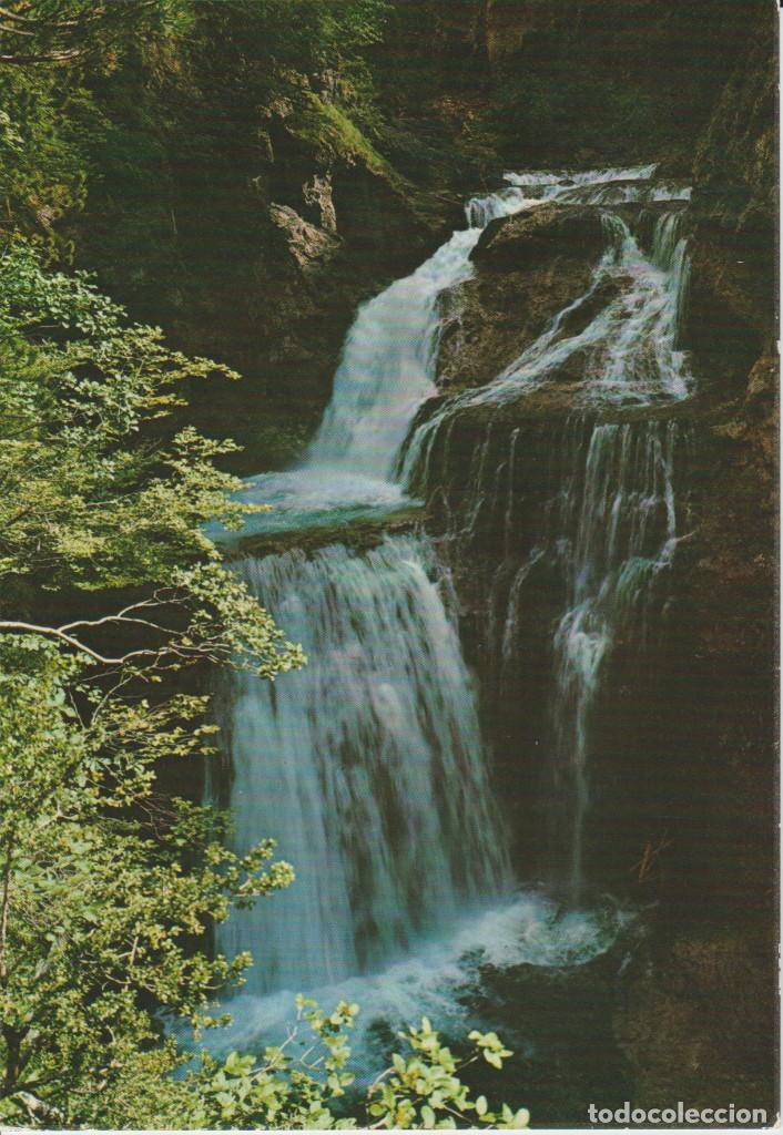 Postales: (48) PARQUE NACIONAL DE ORDESA . CASCADA EN EL RIO ARAZAS