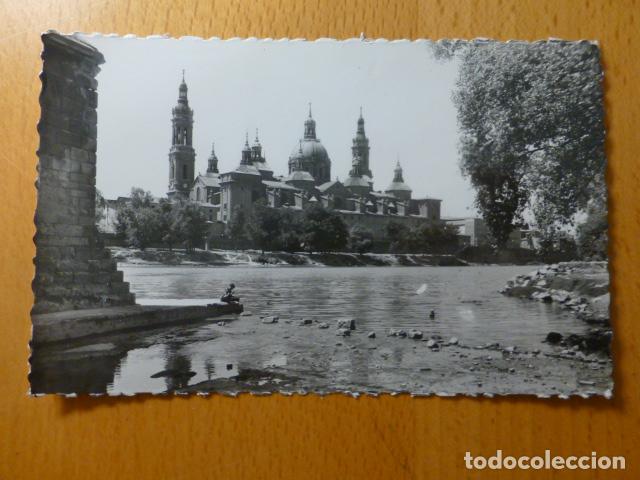 Postales: ZARAGOZA RIO EBRO Y TEMPLO DEL PILAR - Foto 1