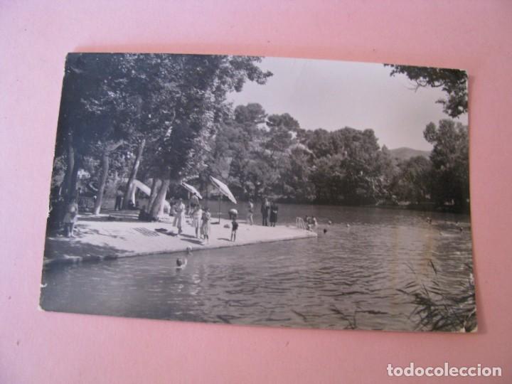Postkarten: POSTAL FOTOGRAFICA DE ALHAMA DE ARAGON. LAGO Y PLAYA. ED. SICILIA.