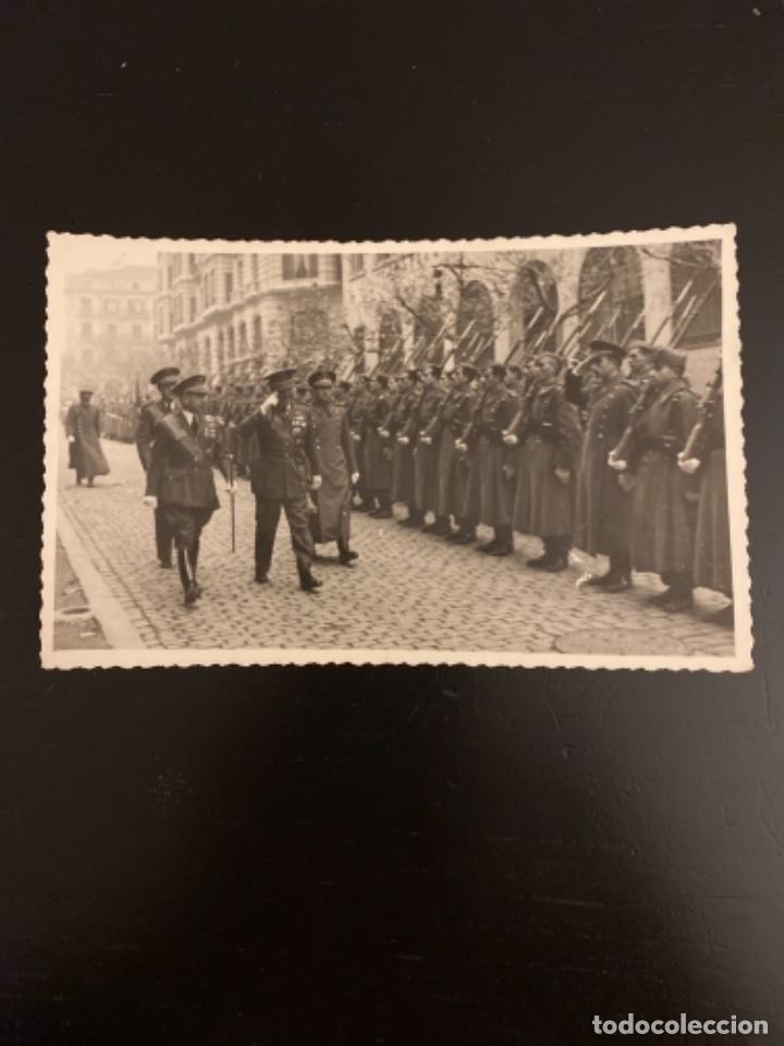 Cartes Postales: 5 - tarjeta postal militar fotograf&iacute;a Marin Chivite Desfile Infanteria A&ntilde;os 40 Zaragoz