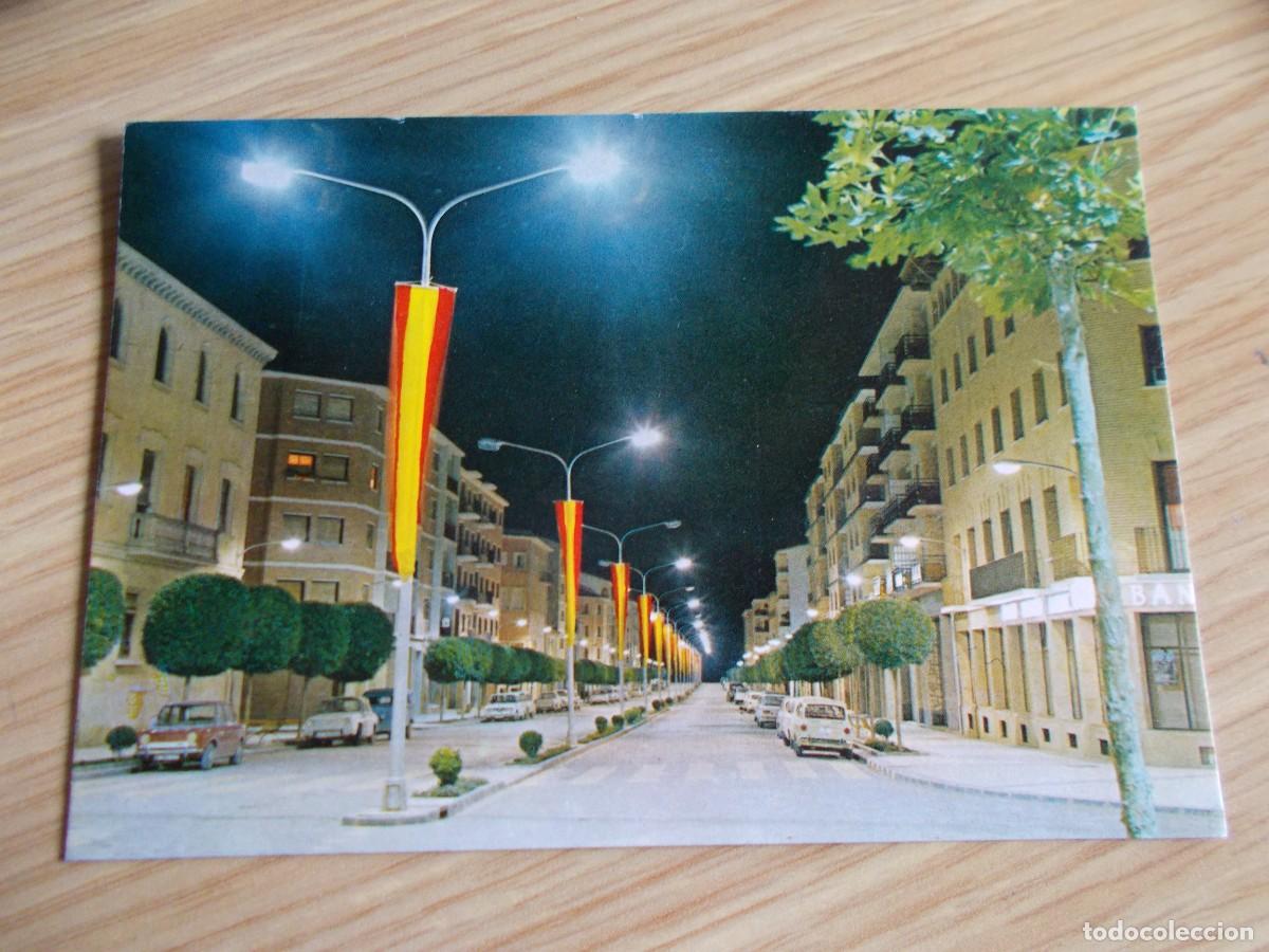 Postales: EJEA DE LOS CABALLEROS --ZARAGOZA -- AVENIDA DE CUSCULLUELA -VISTA NOCTURNA