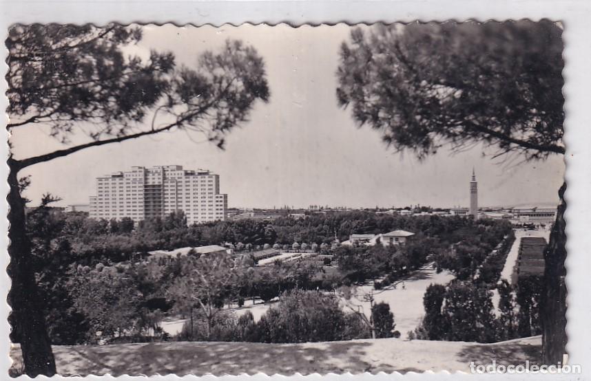 Postales: 329 Zaragoza El parque. Ediciones M ARRIBAS. Circulada. - Foto 1