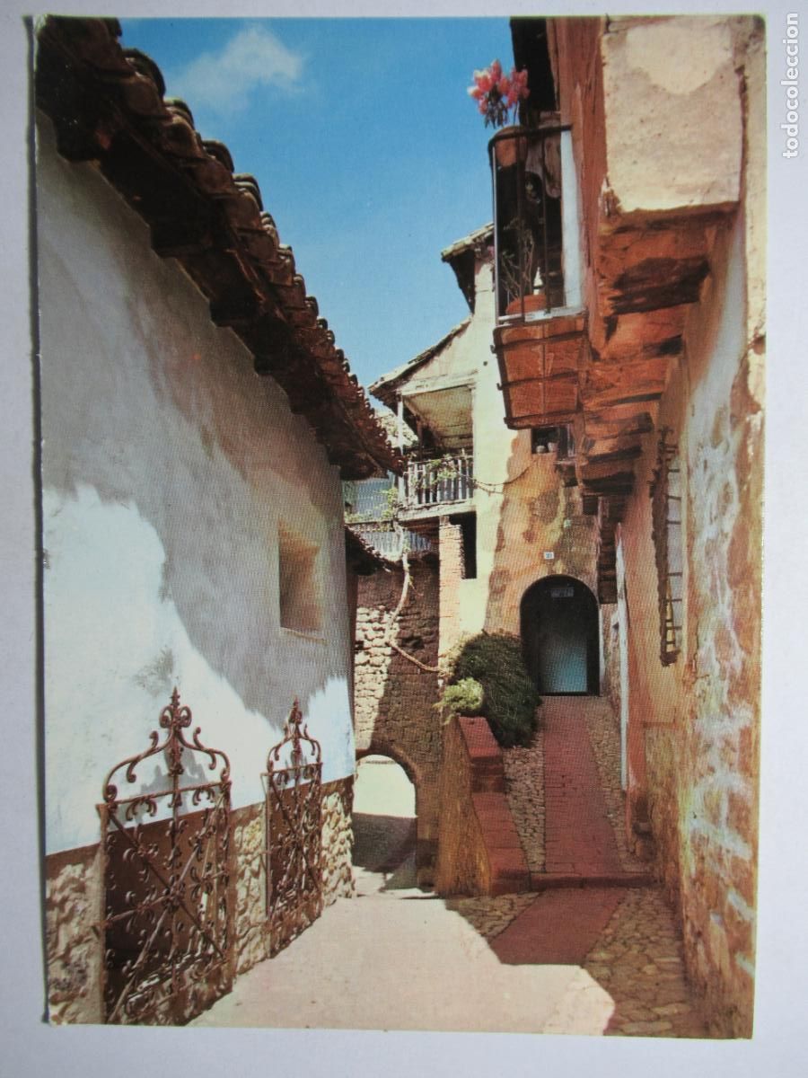 Postales: Albarrac&iacute;n (Teruel) - Rinc&oacute;n t&iacute;pico. Portal de Molina