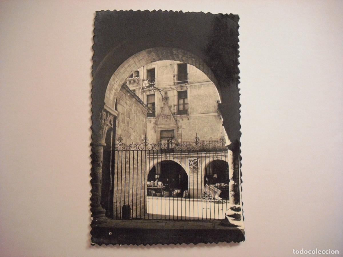 Postales: JACA N, 2 . PUERTA DE LA CATEDRAL , SIN CIRCULAR - Foto 1