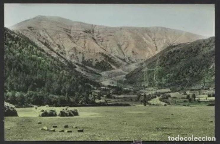 Postales: Lin&aacute;s de Broto *Campo de f&uacute;tbol...* Ed. L. Monta&ntilde;es n&ordm; 3. Nueva.