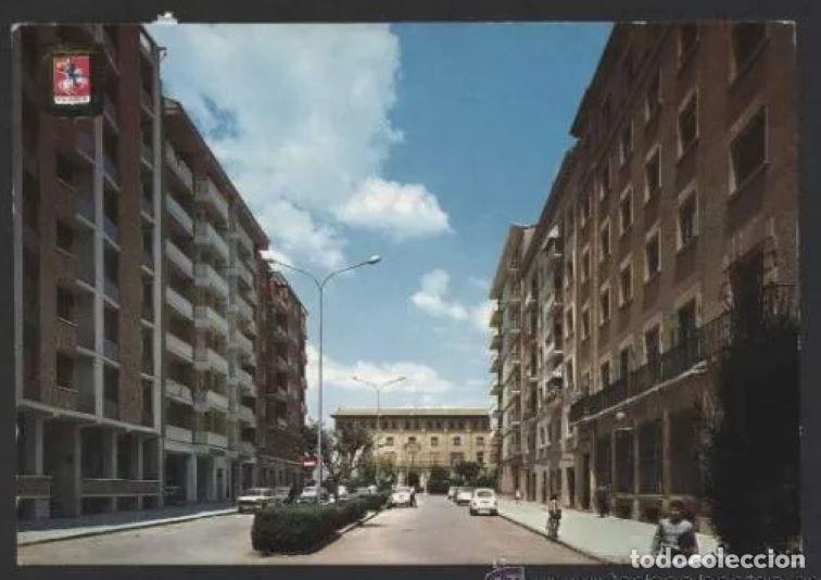 Cartoline: Huesca. *Avda. Santo Grial...* Ed. Fisa n&ordm; 3744. Circulada 1982.