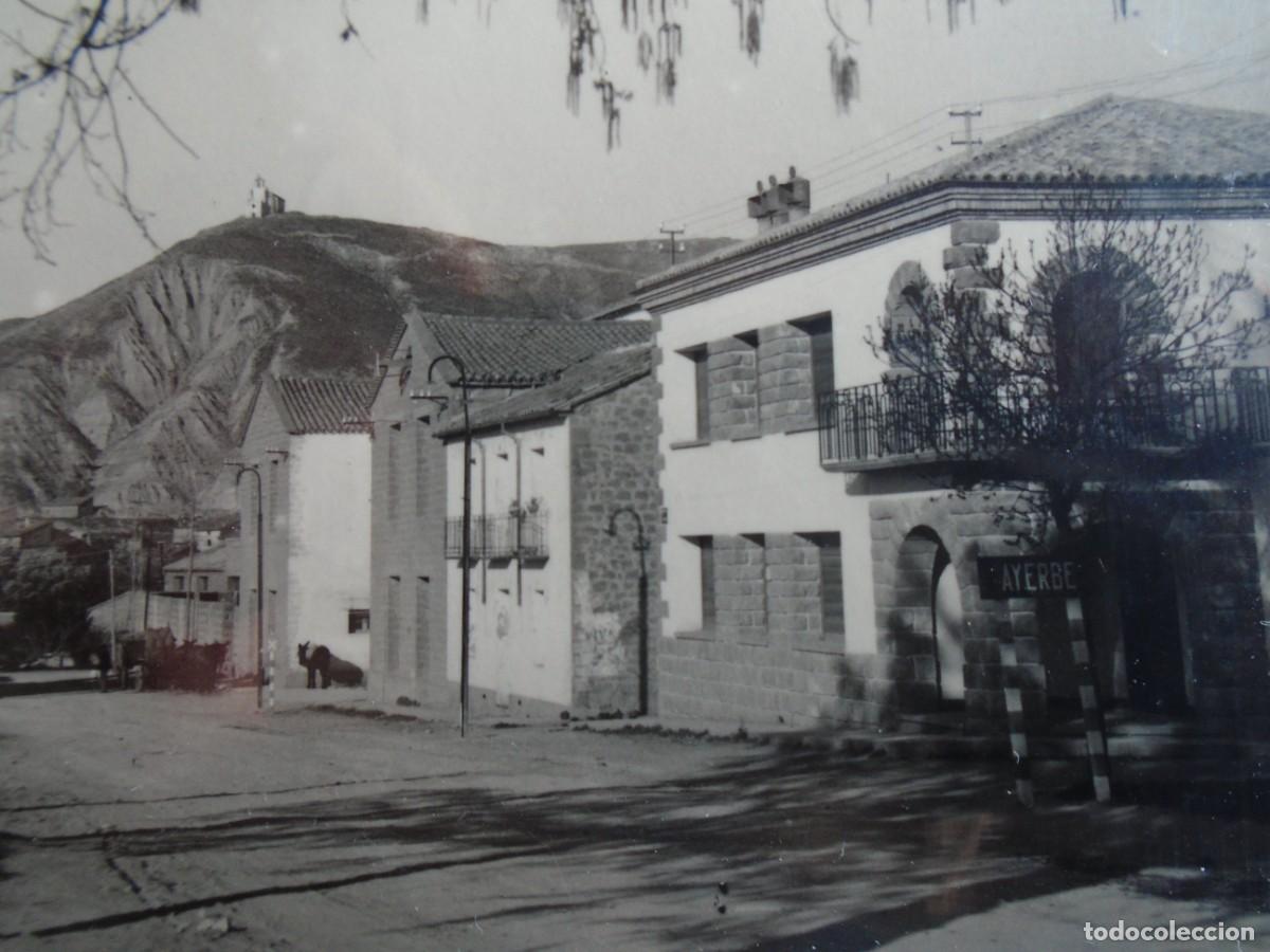 Postales: (PS-80085)POSTAL DE AYERBE-AVDA.DE LA ESTACION - Foto 2