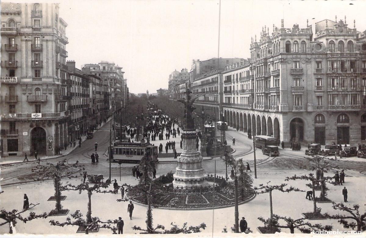 Postales: Postal de Zaragoza, Paseo de la Independencia con Tranv&iacute;as y Monumento
