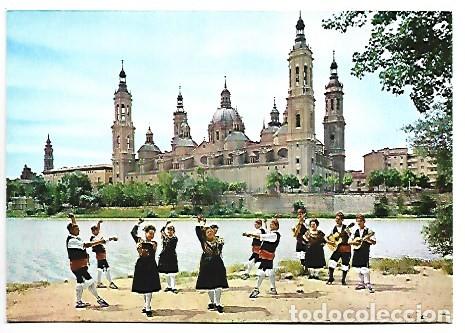Postales: GRUPO REGIONAL, BASILICA AL FONDO / LOCAL GROUP, BASILICA IN THE BOTTOM.- ZARAGOZA
