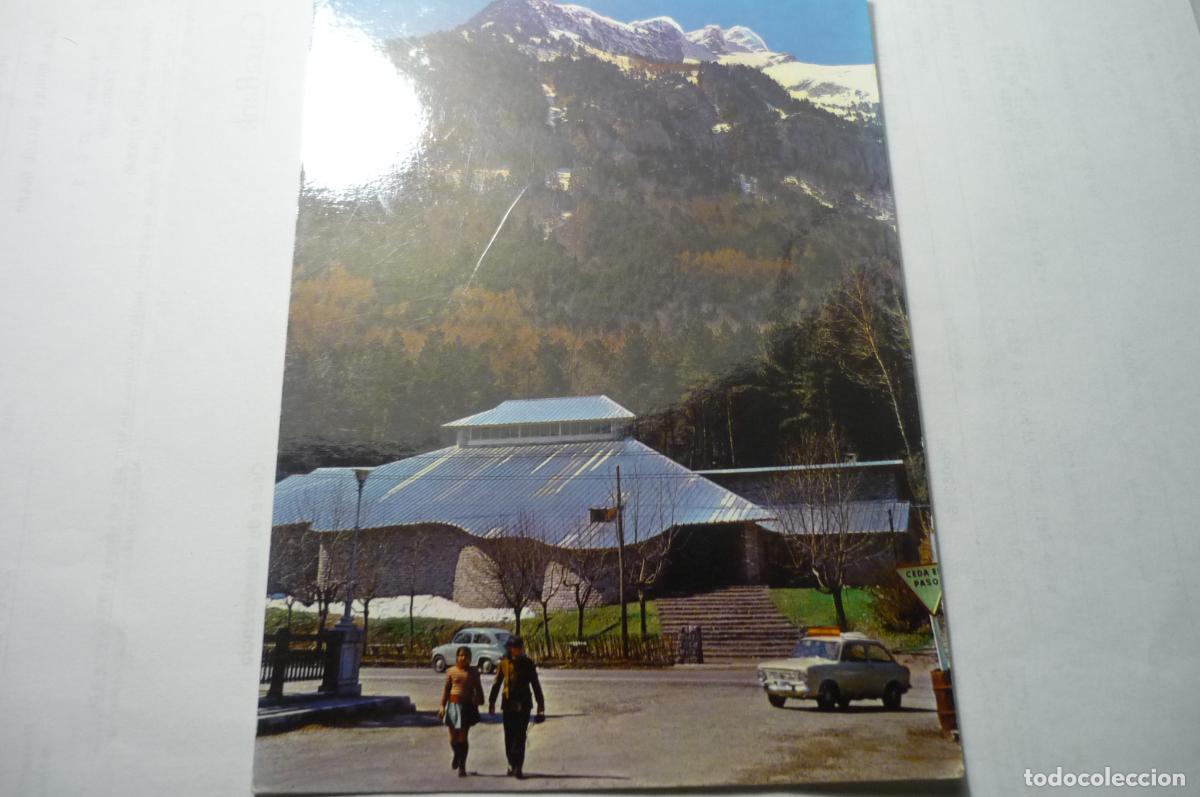 Postales: postal canfranc iglesia y pe&ntilde;as blancas coche 600