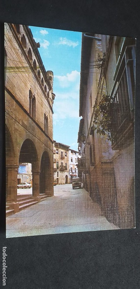 Postales: TERUEL-V15-II-150X105mm.-NO ESCRITA-LA FRESNEDA-CALLE MAYOR Y AYUNTAMIENTO