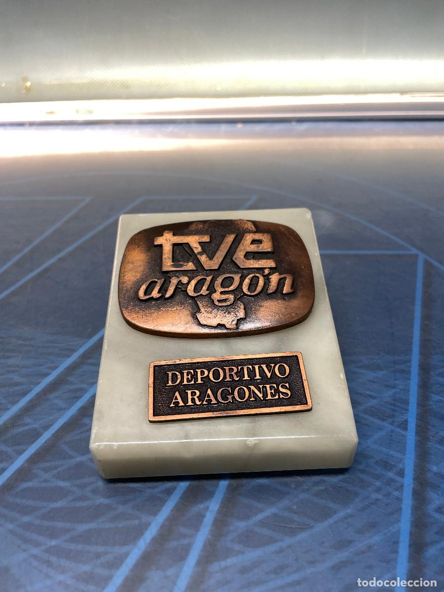 Postales: Pisa papeles TVE Arag&oacute;n (Televisi&oacute;n Espa&ntilde;ola en Arag&oacute;n)