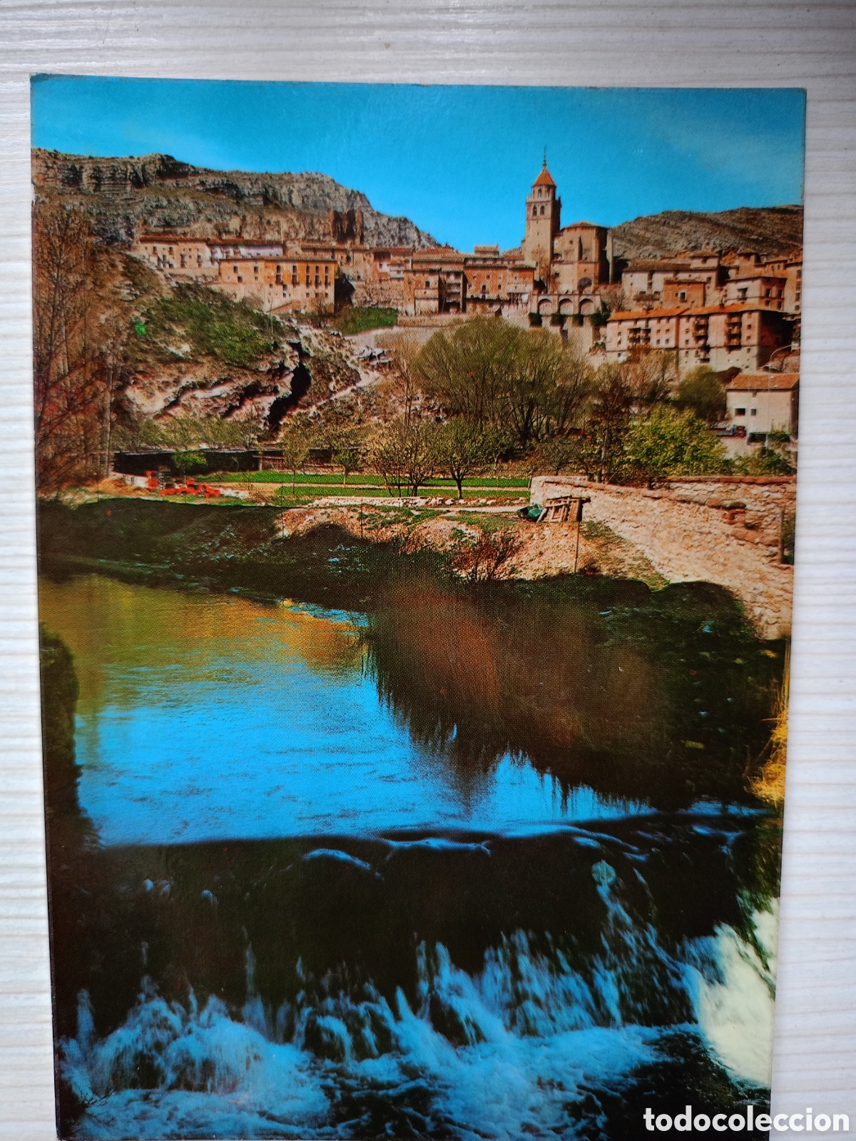 Postales: Albarrac&iacute;n Teruel monumento nacional vista parcial y r&iacute;o Guadalaviar