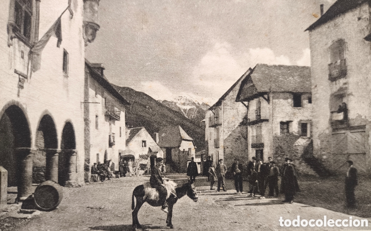 Postales: BIELSA PLAZA MAYOR AYUNTAMIENTO POSTAL ANIMADA HUESCA C. 1930