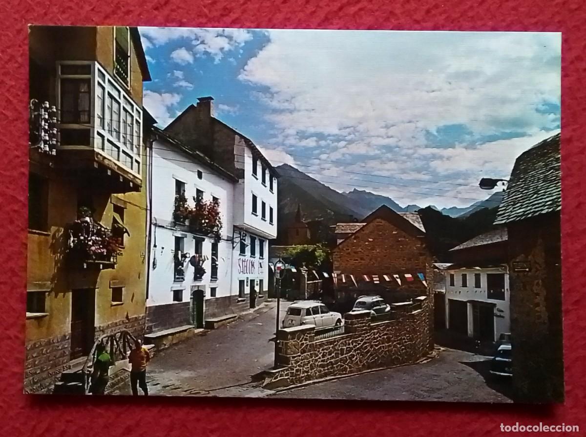 Postales: POSTAL PANTICOSA HUESCA PIRINEO ARAGON&Eacute;S PLAZA DE JES&Uacute;S MAR&Iacute;A ZULOAGA Y CALLE SAN MIGUEL..RENAULT 4?