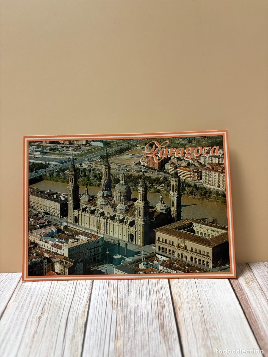 Postales: TARJETA POSTAL. ZARAGOZA. 363.- BAS&Iacute;LICA DEL PILAR Y R&Iacute;O EBRO. VISTA A&Eacute;REA. EDICIONES ARRIBAS