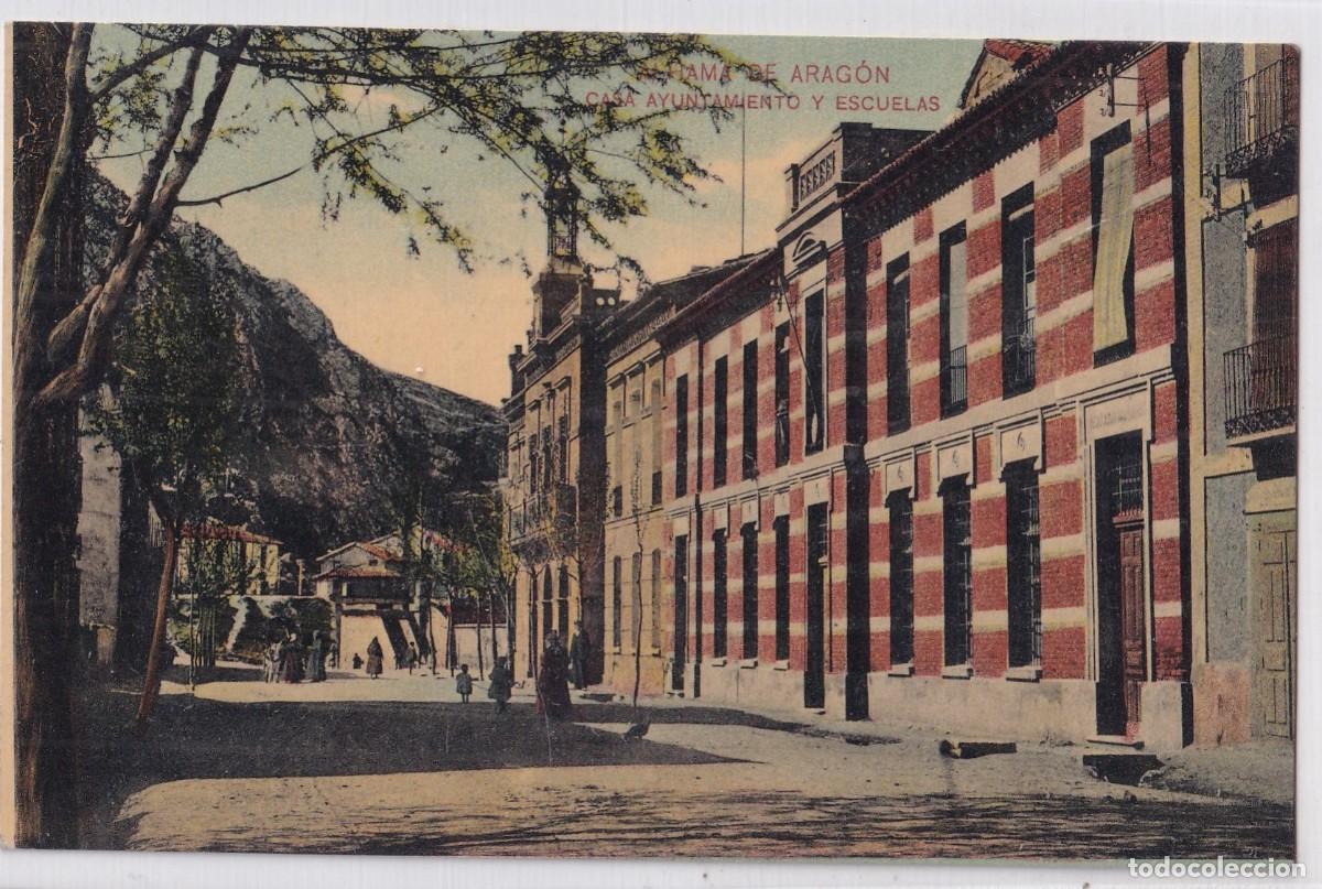 Postales: Alhama de Arag&oacute;n. Casa Ayuntamiento y esculas . Editor M. Borobio. 08 358 Sin circular.