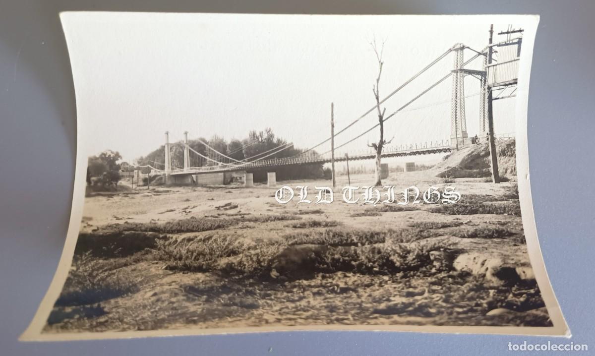Postales: Fotograf&iacute;a del desaparecido Puente Colgante sobre el r&iacute;o G&aacute;llego / ZARAGOZA / a&ntilde;os 20 / mide 10,5 x