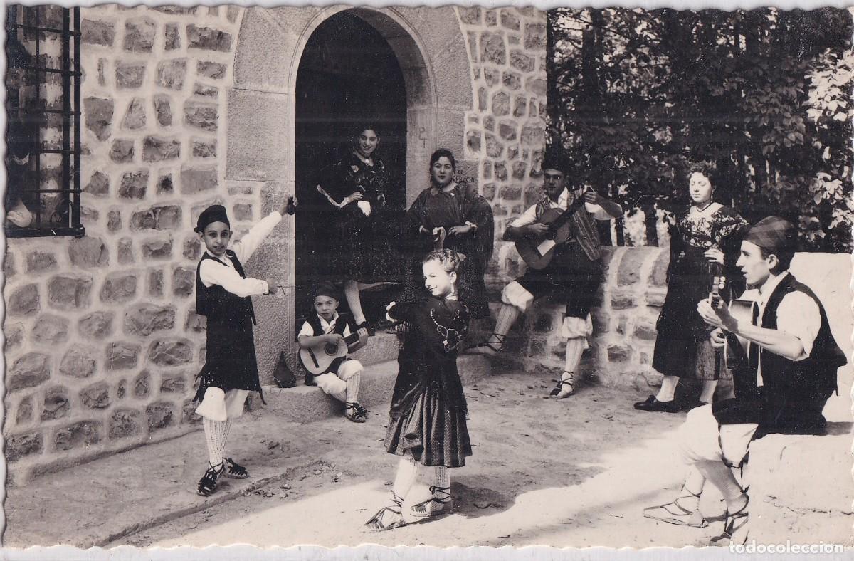 Postales: POSTAL DE ZARAGOZA. A&Ntilde;OS 30 50. BAILANDO LA JOTA 423 ARRIBAS. Escrita en 1957 sin circular.
