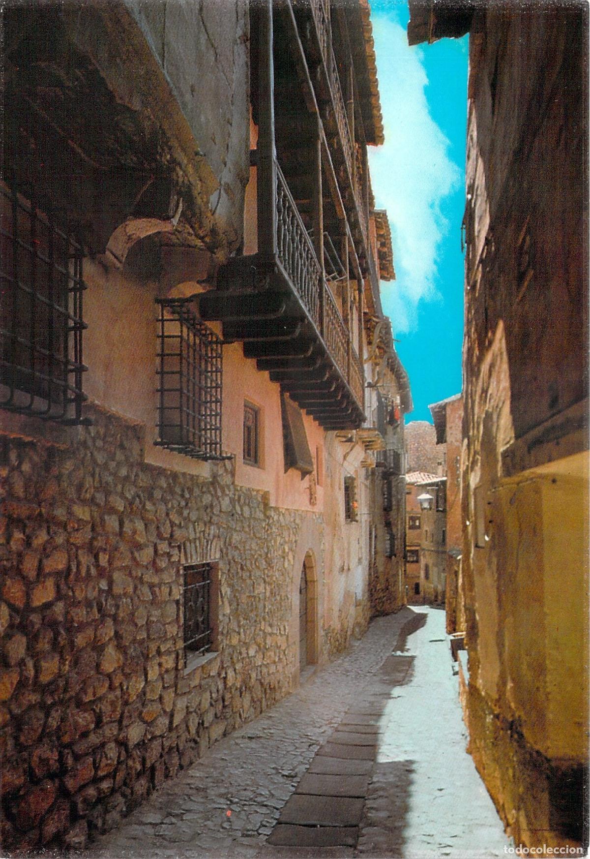 Postales: Postal Albarrac&iacute;n Teruel Calle Portal de Molina y Balcones T&iacute;picos