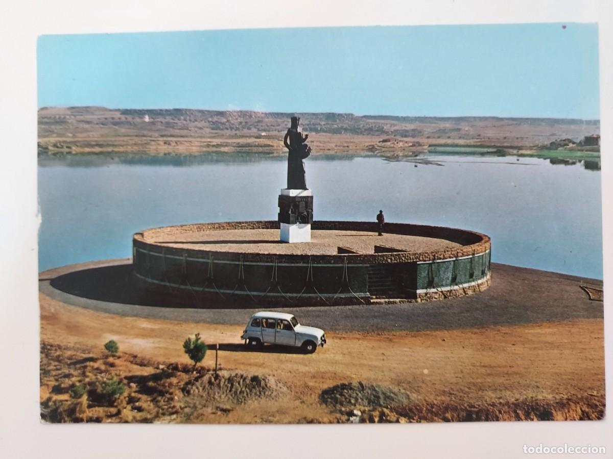 Cartoline: POSTAL ALCA&Ntilde;IZ MONUMENTO AL TAMBOR Y LA ESTANCA. 1968. SIN CIRCULAR. TERUEL. RENAULT 4