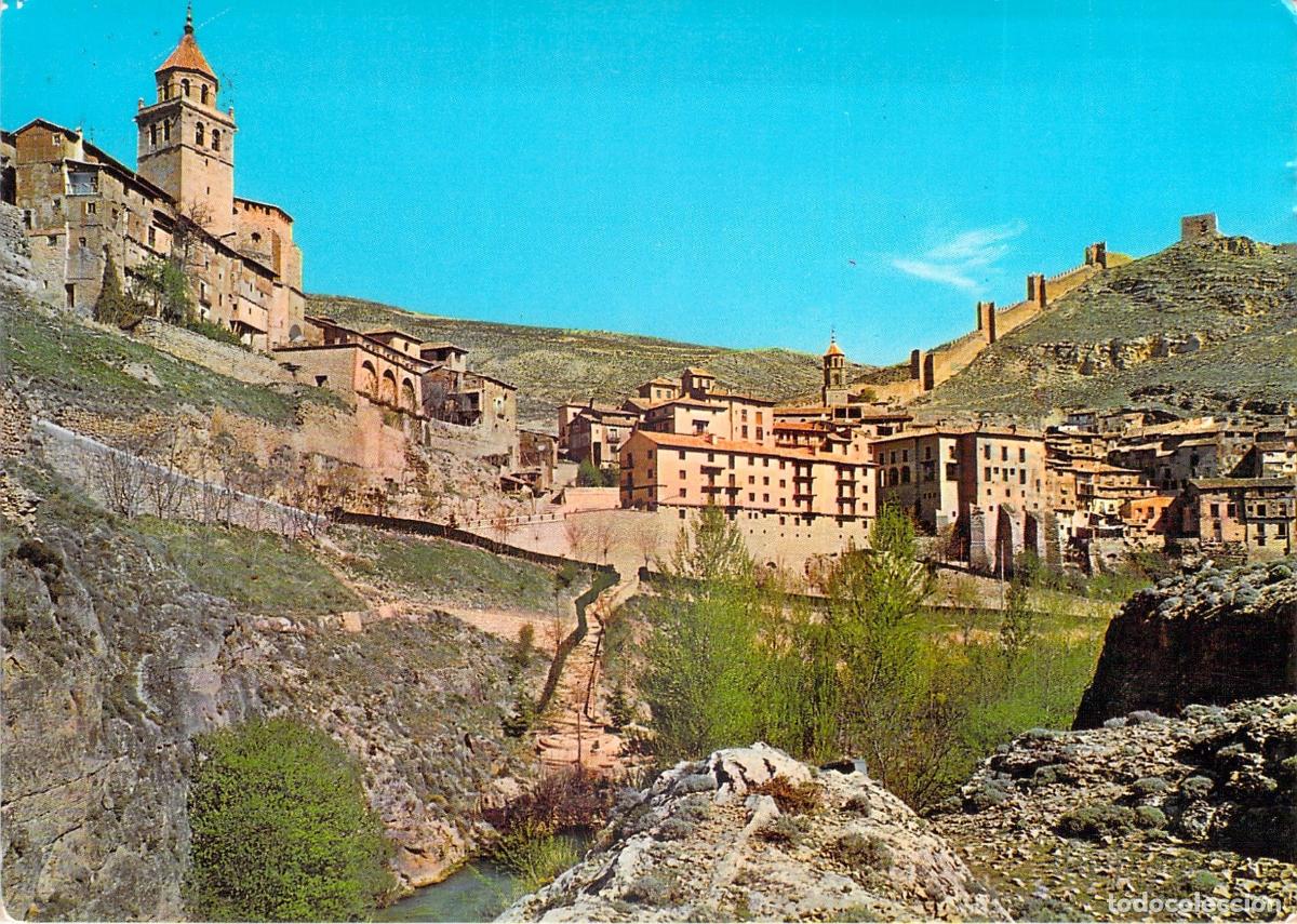 Postales: Postal de Albarrac&iacute;n Teruel Vista de las Murallas y R&iacute;o Guadalaviar