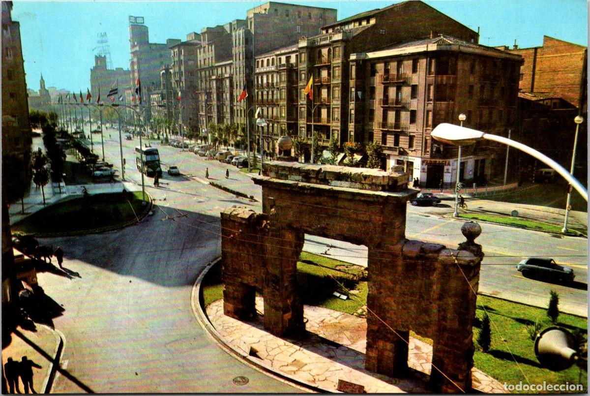 Postales: Zaragoza - Puerta del Carmen y Avenida Pamplona - Raker 41 - 150x100mm - Troleb&uacute;s 2 pisos - Carreta