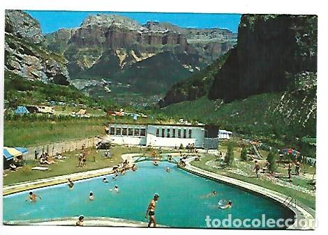 Postales: CAMPING DE ORDESA 1&ordf; CATEGORIA, PISCINA DEL CAMPING Y MONDARRUEGO AL FONDO.- TORLA / HUESCA