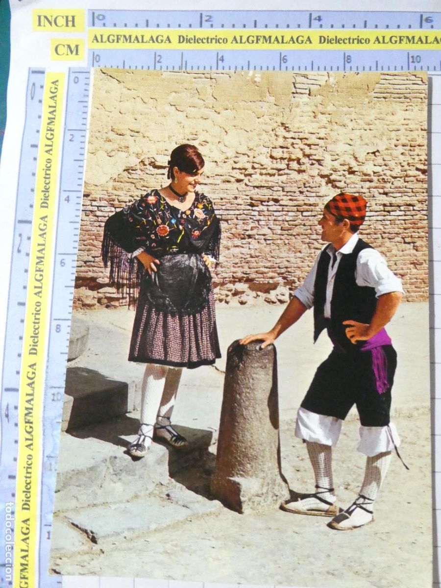 Postales: POSTAL DE ZARAGOZA. A&Ntilde;O 1967. TIPISMO ARAGON&Eacute;S FOLKLORE. PAREJA T&Iacute;PICA BATURROS. 19 GARRABELLA. 2729