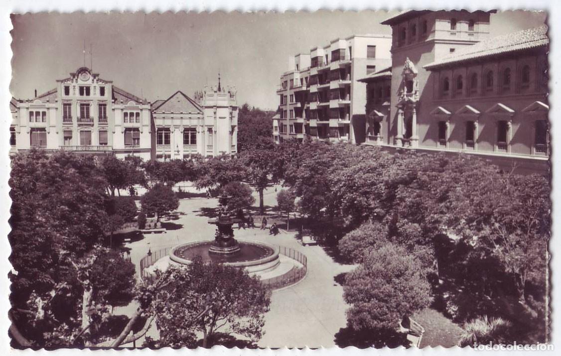 Postales: Huesca: Plaza de Navarra y Antiguo Casino. Ediciones Sicilia. Escrita / No circulada (A&ntilde;os 50)