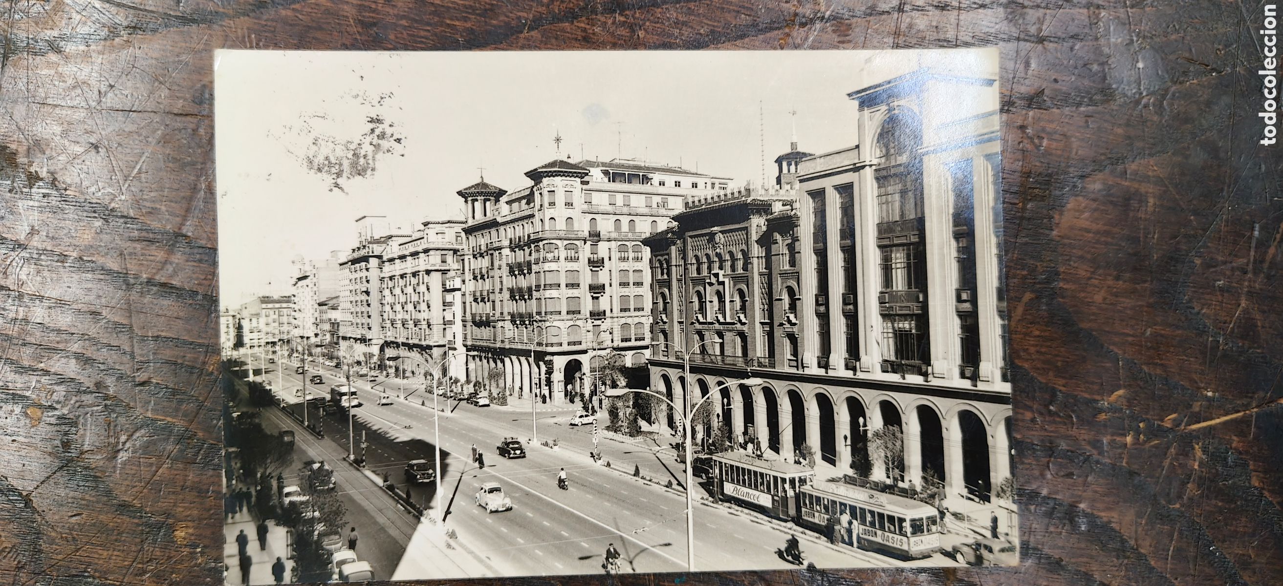 Postales: Postal Antigua Zaragoza - Paseo Independencia - Ediciones Arribas - Circulada en 1968 (Sello Franco)