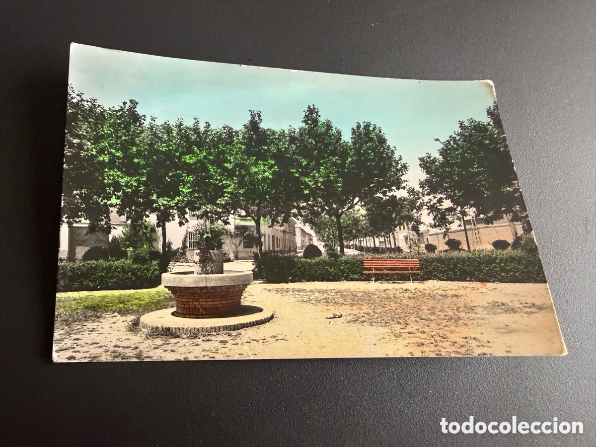 Cartes Postales: Postal. VILLANUEVA DE GALLEGO Plaza Fernando el Cat&oacute;lico ( Zaragoza). Rara