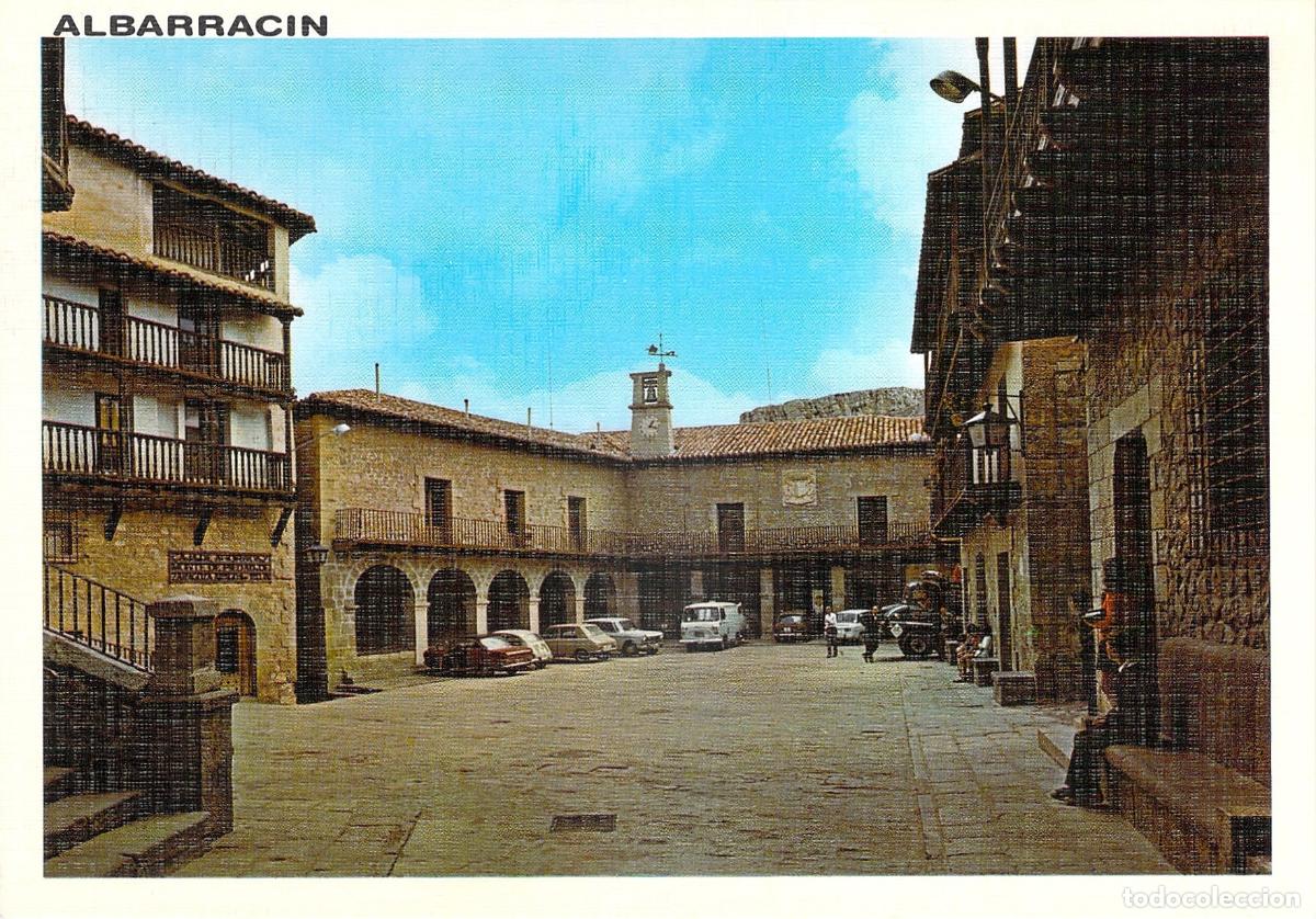 Postales: Postal de la Plaza del General&iacute;simo en Albarrac&iacute;n