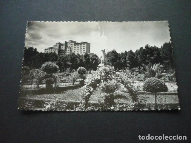 Postais: ZARAGOZA PARQUE PRIMO DE RIVERA Y GLORIETA DE NEPTUNO