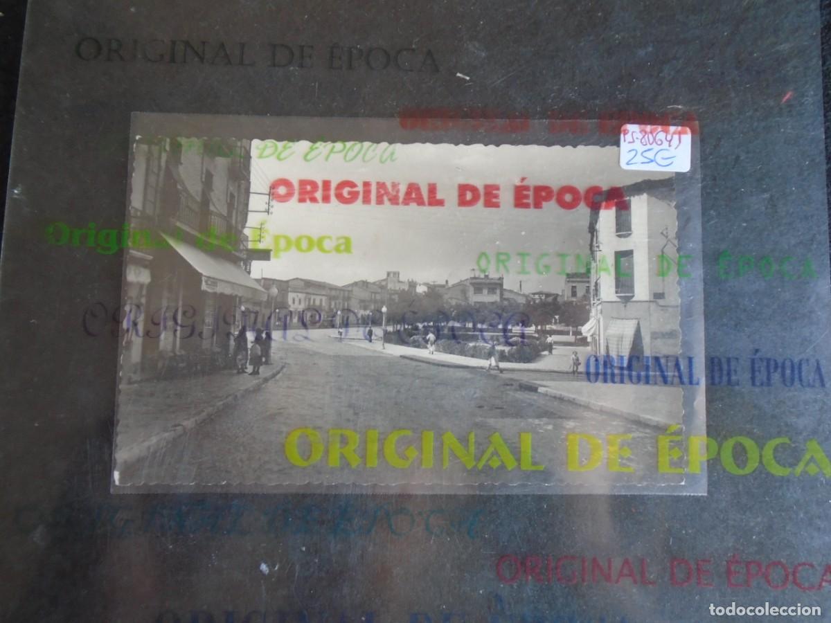 Postales: (PS-80641)POSTAL DE BINEFAR(HUESCA)-CALLE GENERAL FRANCO Y PLAZA ESPA&Ntilde;A
