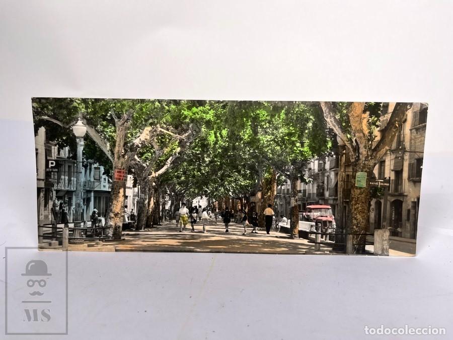 Postales: Postal Panor&aacute;mica Coloreada - Barbastro, Huesca / Paseo del General&iacute;simo - Ed. Paris 1965 Circulada