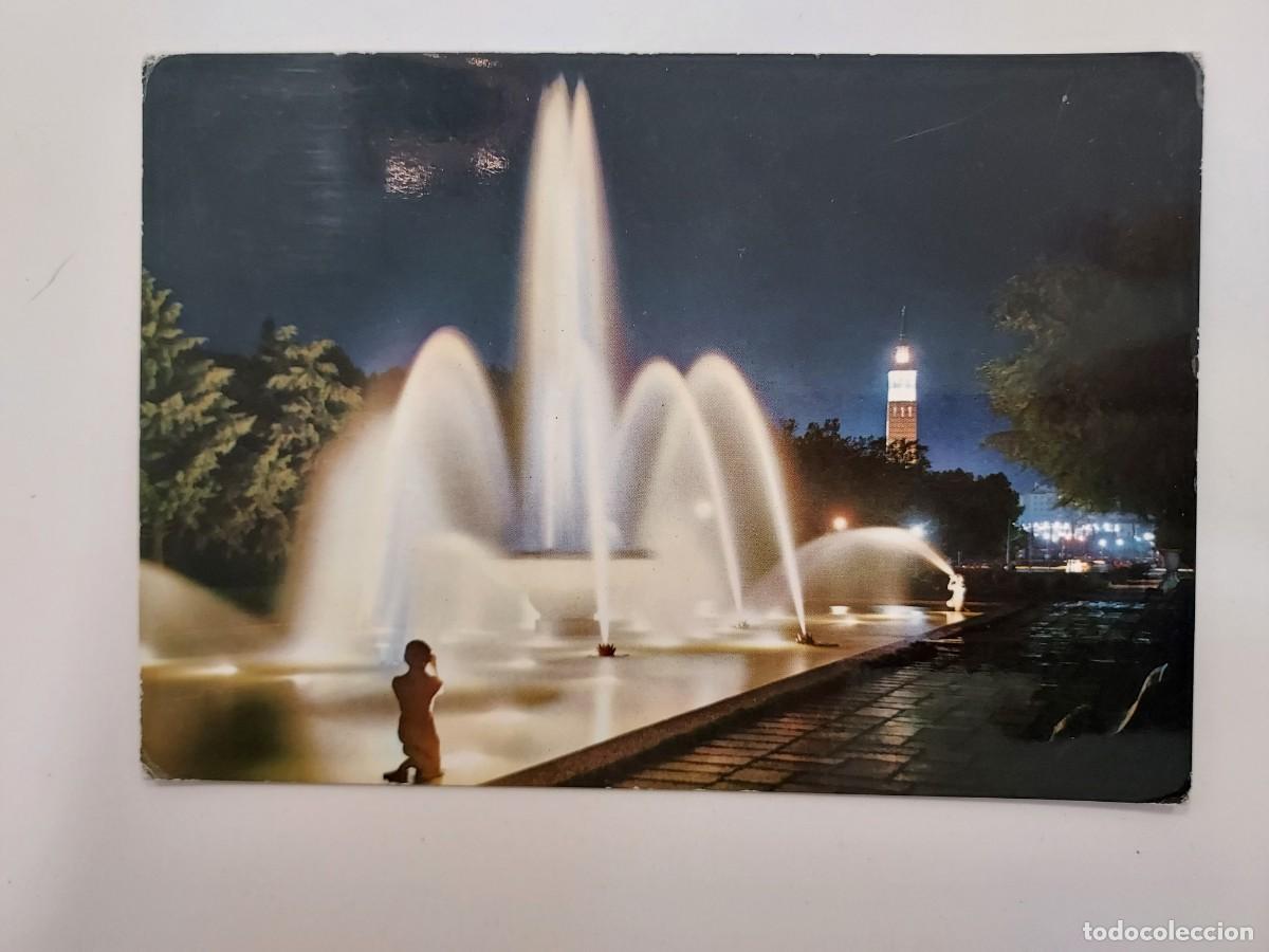 Postales: POSTAL ZARAGOZA PARQUE PRIMO DE RIVERA NOCTURNO FUENTE ILUMINADA. 1964. CIRCULADA. 61