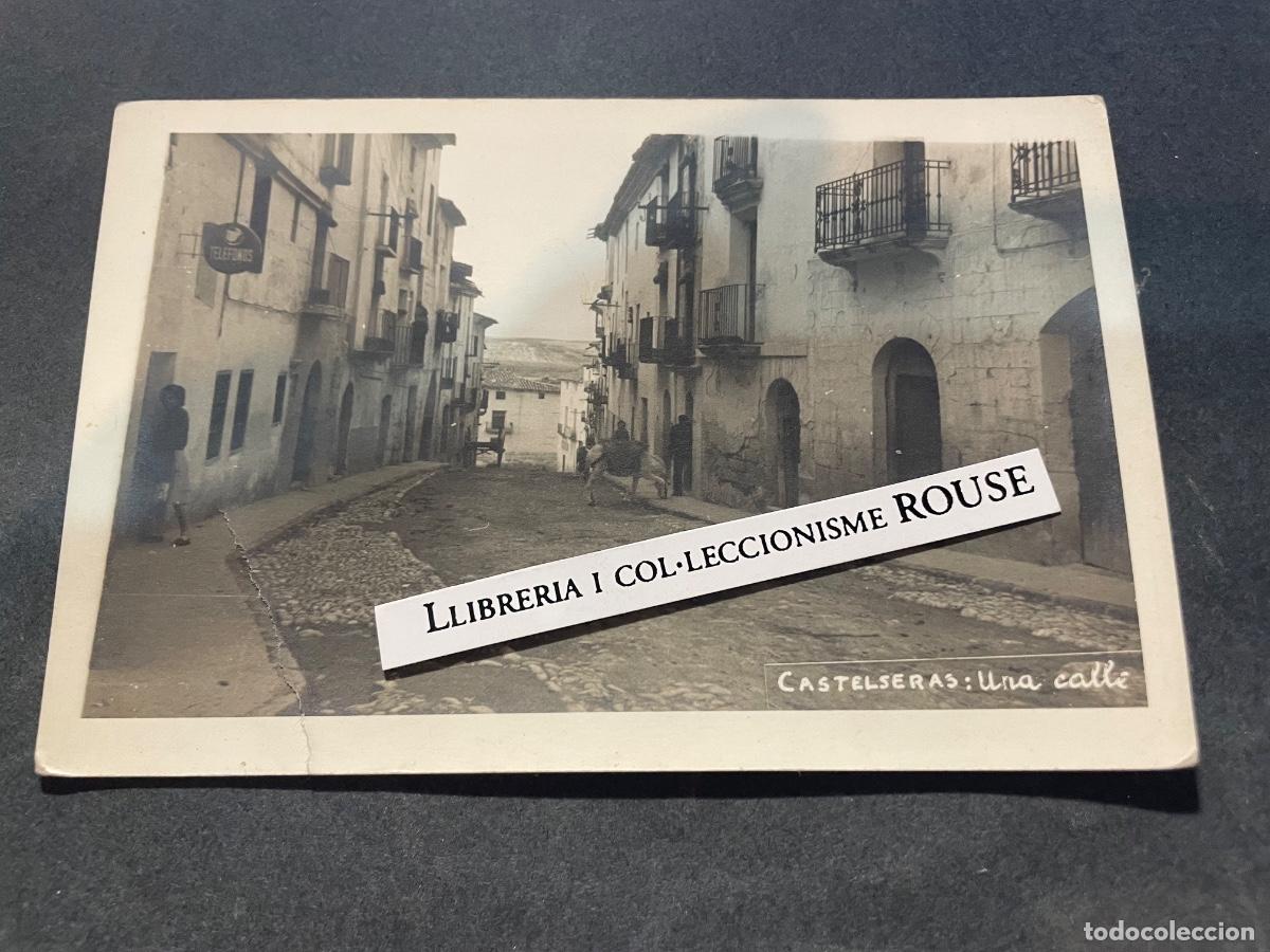 Postales: ANTIGUA POSTAL FOTOGRAFICA - CASTELSERAS (TERUEL) UNA CALLE - 13,5X9 CM.