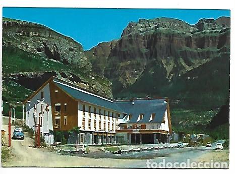 Postales: HOTEL ORDESA, ENTRADA AL CAMPING, AL FONDO MONDARRUEGO.- TORLA / HUESCA