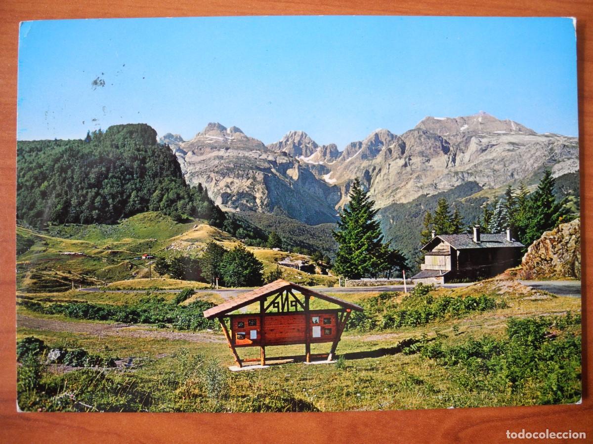 Postales: CanFranc-Candanchu. Valle de Aspe y Carretera Pau Ed. Sicilia n. 35. Circulada 1972
