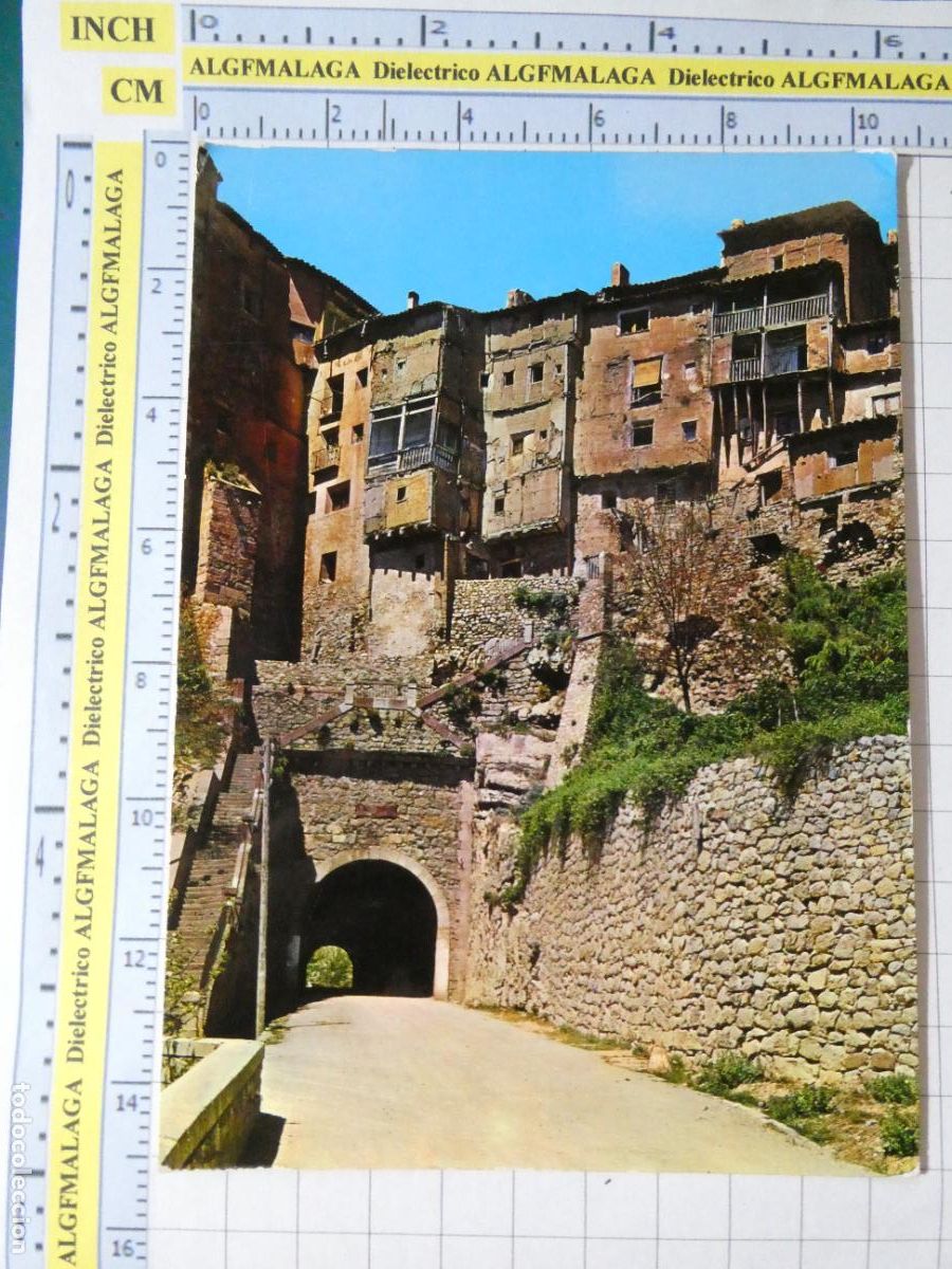 Postales: POSTAL DE TERUEL. A&Ntilde;O 1965. ALBARRAC&Iacute;N MONUMENTO NACIONAL VISTA TUNEL 4 SICILIA. 1435