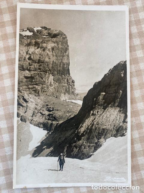 Postales: Broto. N&ordf; 36. Ordesa. Monts perdido: El cilidro y su brecha. Ed. Zerkowitz, Sin cicular