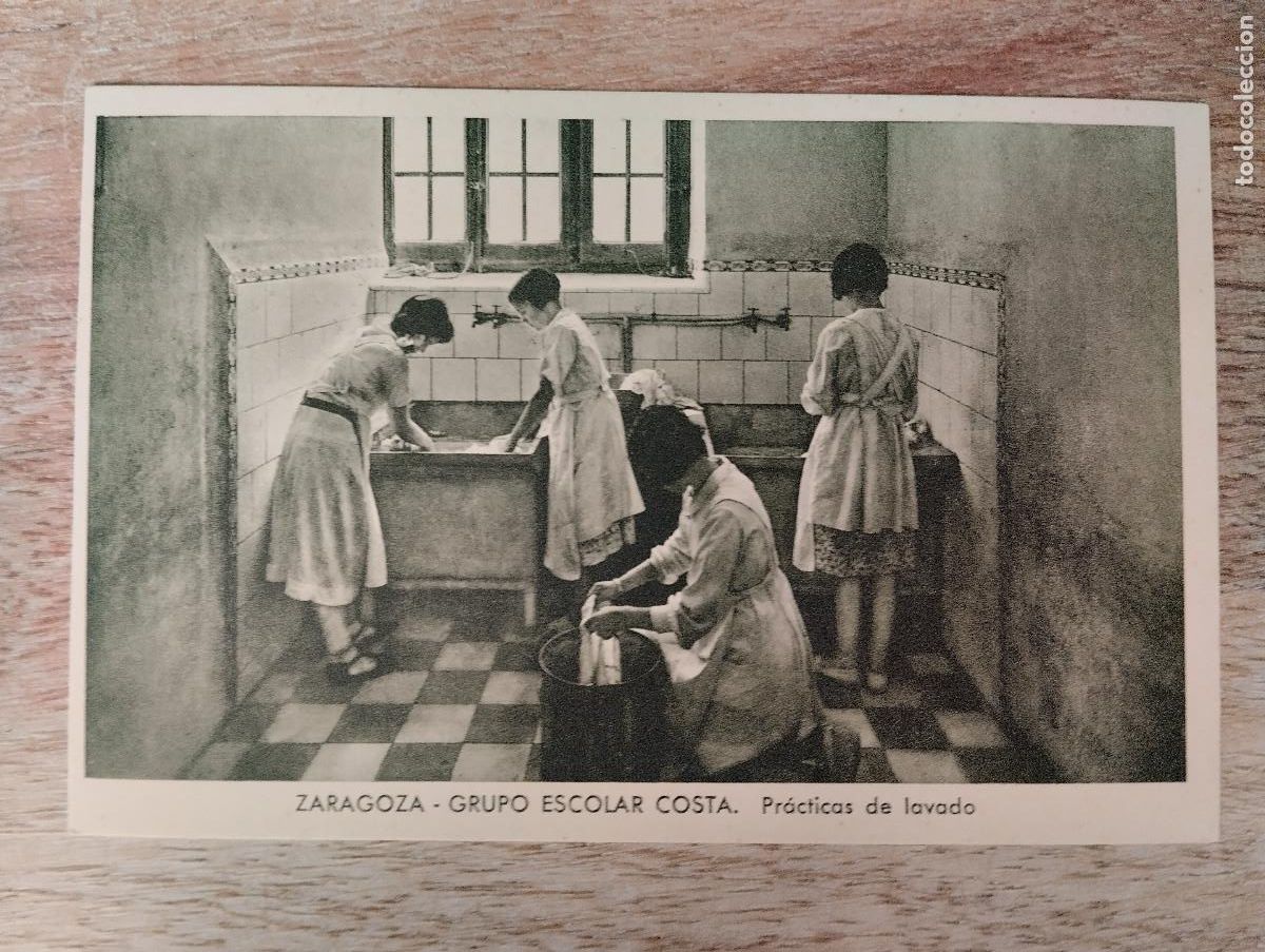 Postales: ZARAGOZA GRUPO ESCOLAR COSTA PRACTICAS DE LAVADO FOTO MARIN CHIVITE