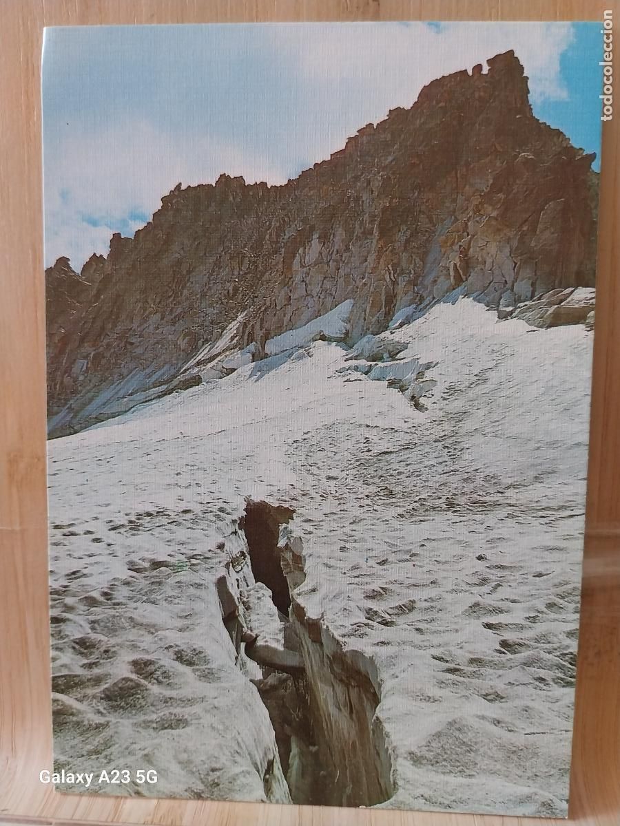 Postales: BENASQUE GRIETA EN EL GLACIAL ANETO DESDE COLLADO ED SICILIA 17 SC ORIGINAL