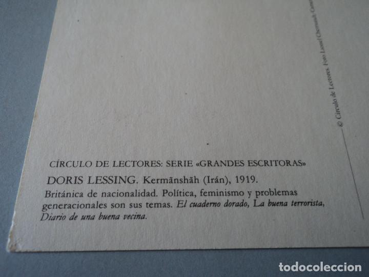 Postales: POSTAL DE LA ESCRITORA DORIS LESSING circulo de lectores 16 x 11 cm - Foto 2